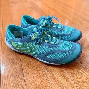 Merrell Pace Glove Women’s 7.5 Minimalist Barefoot Shoes Sneakers Caribbean Sea